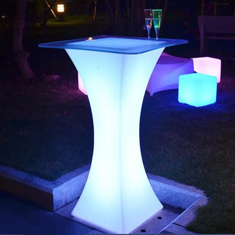 Outdoor Furniture In Dubai - 두바이의 현대적인 조명, 야외 플라스틱 LED